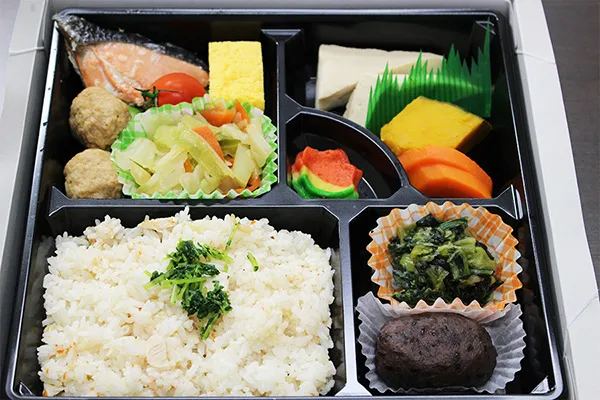 秋の行楽弁当